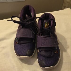 Nike Kyrie Kids Purple Athletic Sneakers Size 12C
